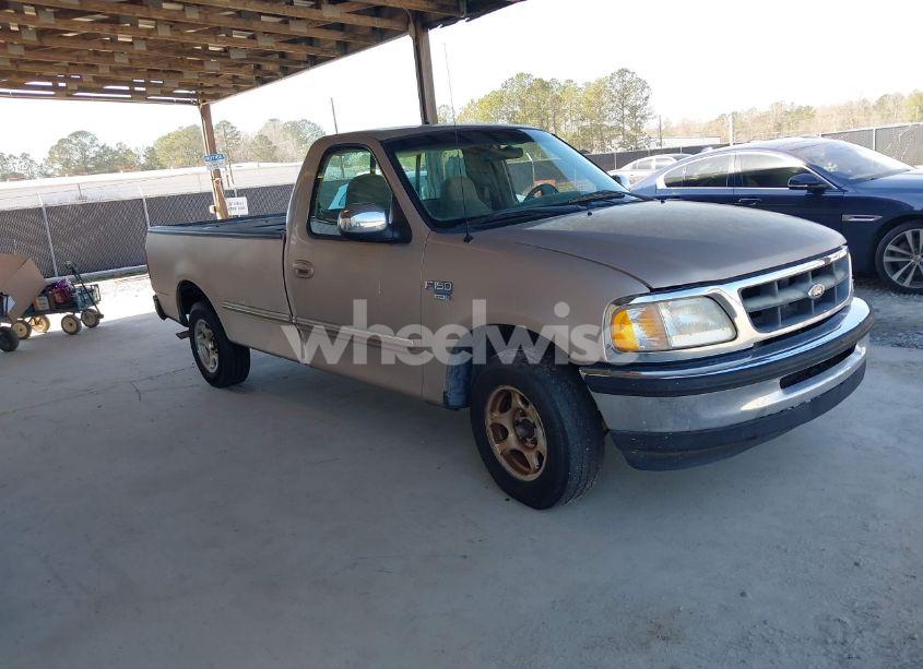 1998 Ford F-150 LARIAT/STANDARD/XL/XLT (VIN 1FTZF1768WNA89026) main photo