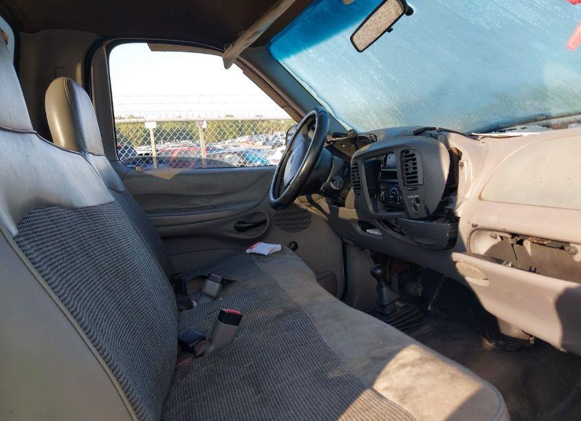 Photo 5 of 1998 Ford F-150 STANDARD/XL/XLT (VIN 1FTZF1823WNA73621)