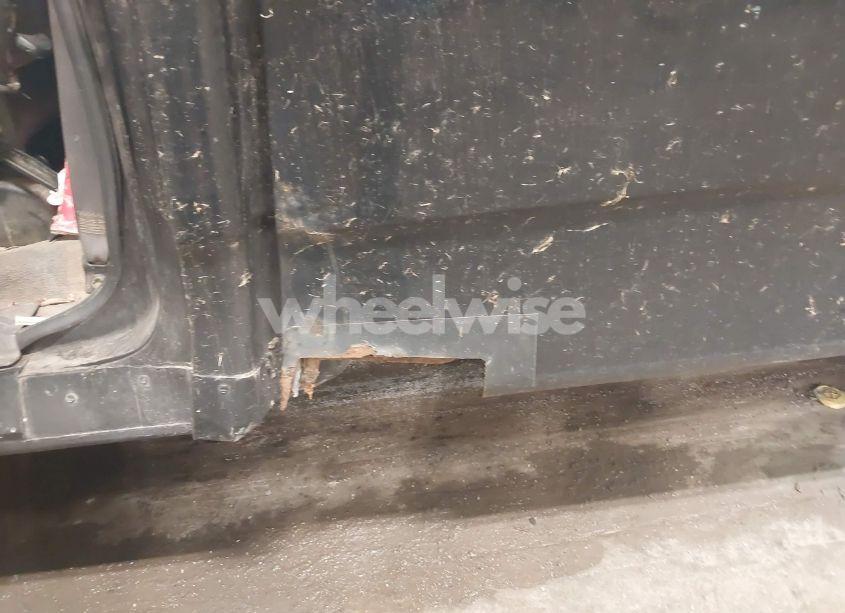 Photo 6 of 2001 Ford F-150 XL/XLT (VIN 1FTZF18241NA86371)