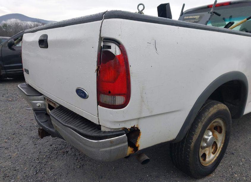 Photo 19 of 1998 Ford F-150 LARIAT/STANDARD/XL/XLT (VIN 1FTZF18W9WNA84464)