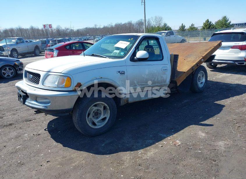Photo 2 of 1998 Ford F-150 LARIAT/STANDARD/XL/XLT (VIN 1FTZF18WXWNA94968)