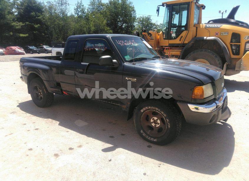 2002 Ford Ranger XLT (VIN 1FTZR15EX2TA60649) main photo