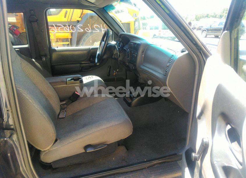 Photo 5 of 2002 Ford Ranger XLT (VIN 1FTZR15EX2TA60649)