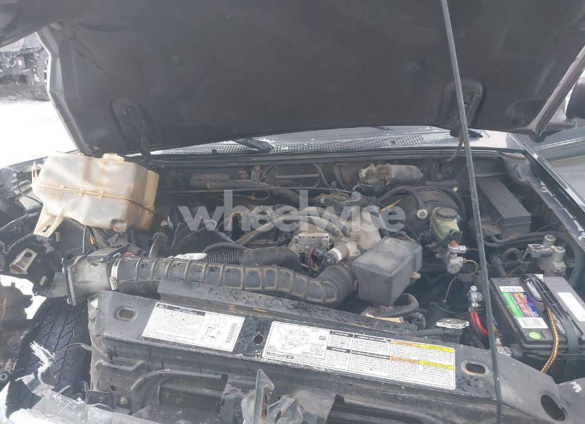 Photo 10 of 1998 Ford Ranger SPLASH/XL/XLT (VIN 1FTZR15U3WTA33032)