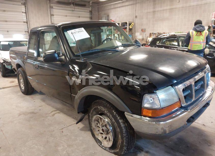 1999 Ford Ranger XL/XLT (VIN 1FTZR15V4XPB56809) main photo