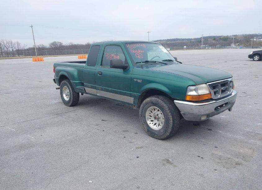 1999 Ford Ranger XL/XLT (VIN 1FTZR15V5XPB76552) main photo