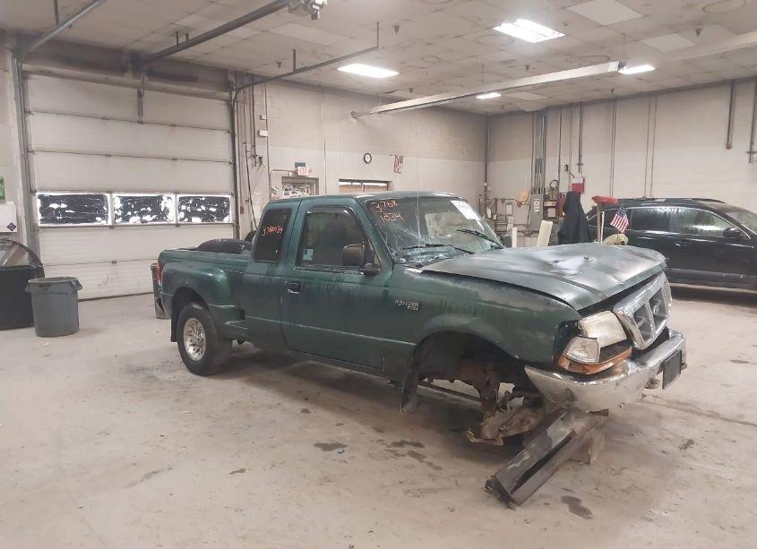 1999 Ford Ranger XLT/XL (VIN 1FTZR15V5XTA24522) main photo