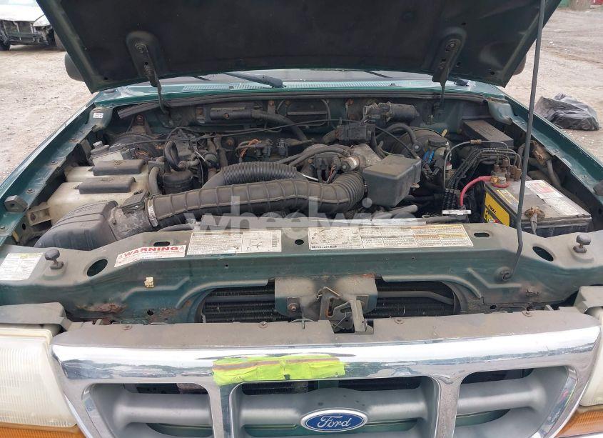 Photo 10 of 2000 Ford Ranger XL/XLT (VIN 1FTZR15V5YTA62785)