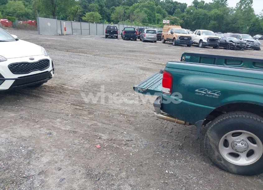 Photo 13 of 2000 Ford Ranger XL/XLT (VIN 1FTZR15V5YTA62785)