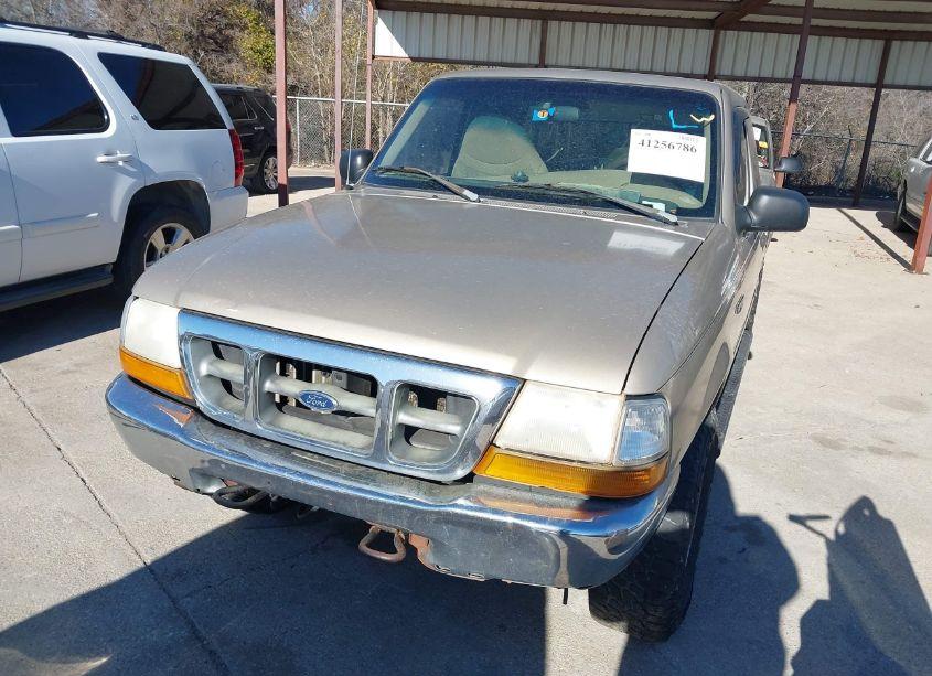 Photo 6 of 2000 Ford Ranger XL/XLT (VIN 1FTZR15V7YPA33619)