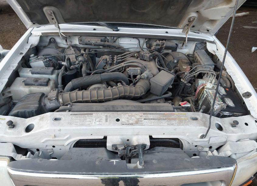 Photo 10 of 2000 Ford Ranger XL/XLT (VIN 1FTZR15V7YPC10699)