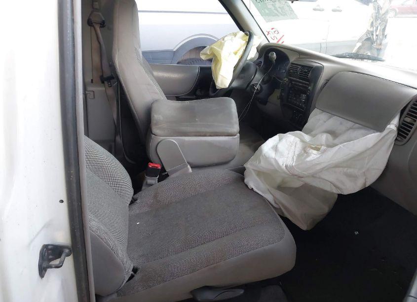 Photo 5 of 2000 Ford Ranger XL/XLT (VIN 1FTZR15V7YPC10699)