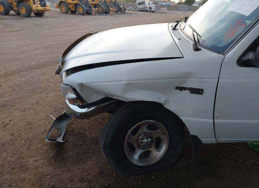 Photo 6 of 2000 Ford Ranger XL/XLT (VIN 1FTZR15V7YPC10699)