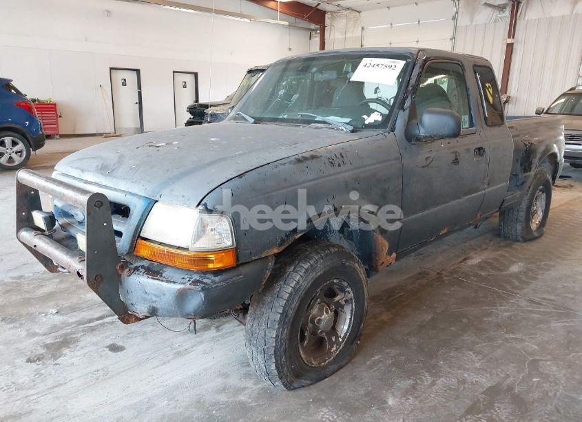 Photo 2 of 2000 Ford Ranger XL/XLT (VIN 1FTZR15V7YTB28351)