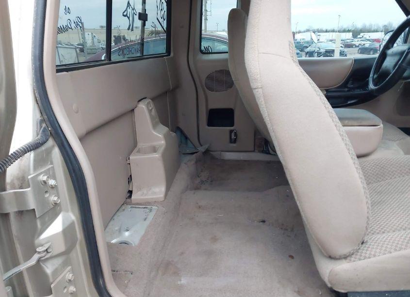 Photo 8 of 1999 Ford Ranger XL/XLT (VIN 1FTZR15V8XTB10844)