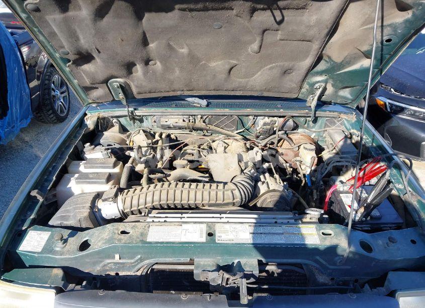 Photo 10 of 2000 Ford Ranger XLT (VIN 1FTZR15X3YTB36917)