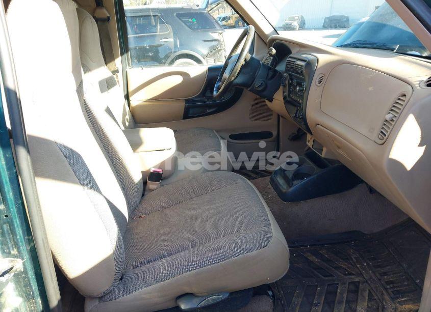 Photo 5 of 2000 Ford Ranger XLT (VIN 1FTZR15X3YTB36917)