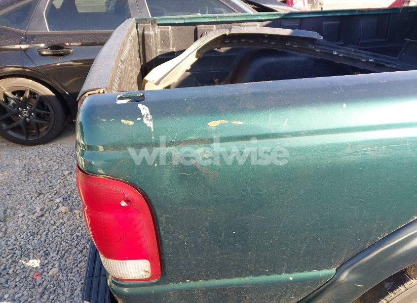 Photo 6 of 2000 Ford Ranger XLT (VIN 1FTZR15X3YTB36917)