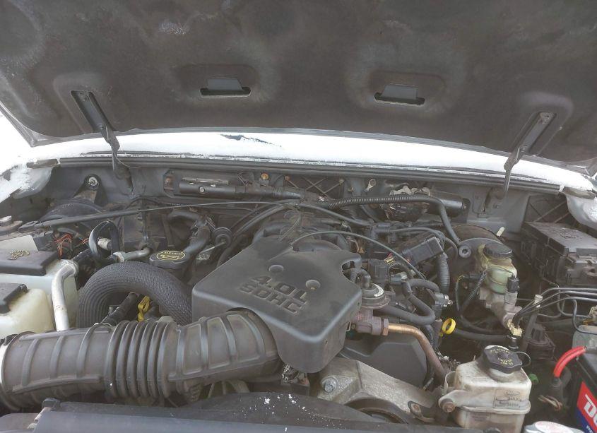 Photo 10 of 2004 Ford Ranger EDGE/TREMOR/XLT (VIN 1FTZR45E04TA13313)