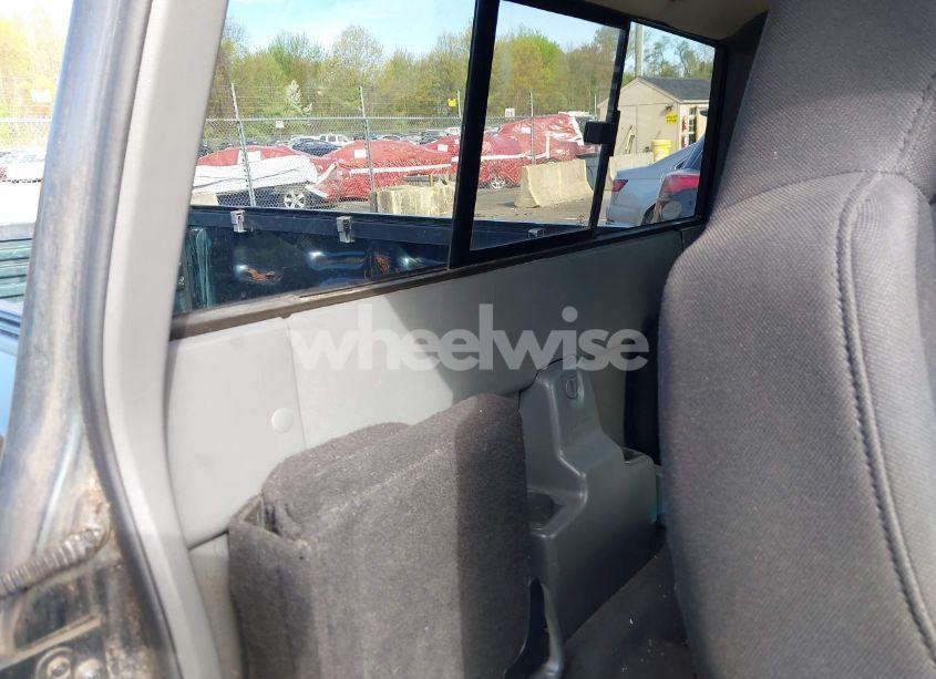 Photo 8 of 2004 Ford Ranger EDGE/TREMOR/XLT (VIN 1FTZR45E14PA31425)