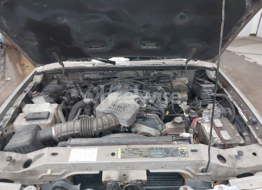 Photo 10 of 2004 Ford Ranger EDGE/TREMOR/XLT (VIN 1FTZR45E24PA65969)