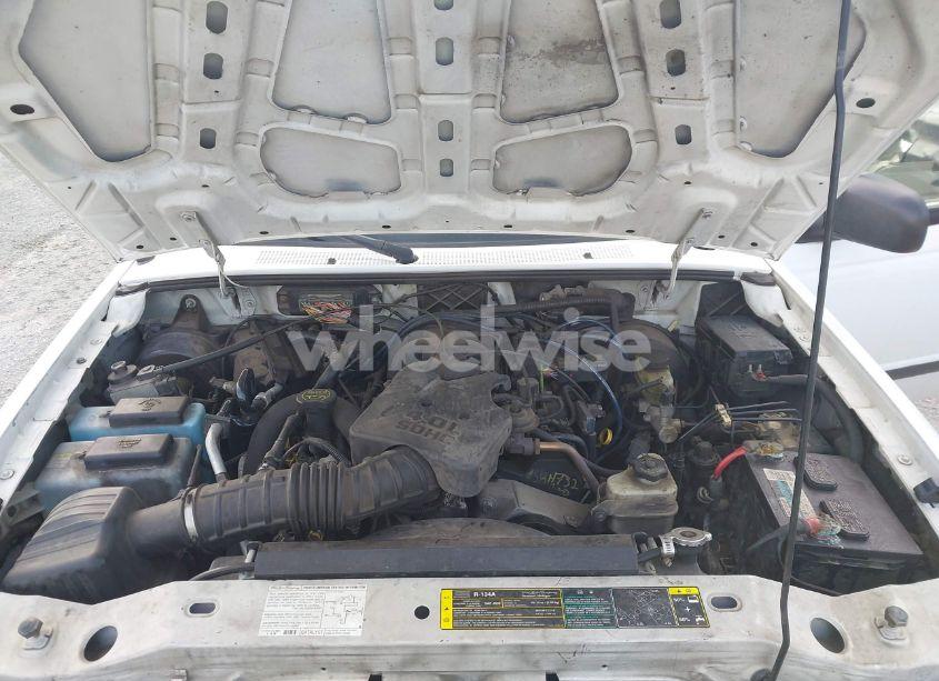 Photo 10 of 2004 Ford Ranger EDGE/TREMOR/XLT (VIN 1FTZR45E24TA17895)