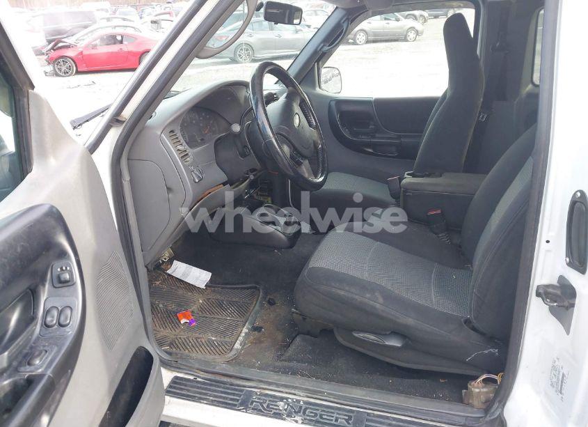 Photo 5 of 2004 Ford Ranger EDGE/TREMOR/XLT (VIN 1FTZR45E24TA17895)