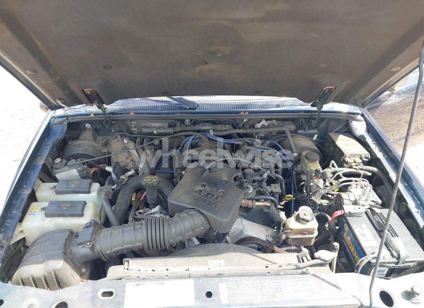 Photo 10 of 2002 Ford Ranger EDGE/XLT (VIN 1FTZR45E62PA46449)