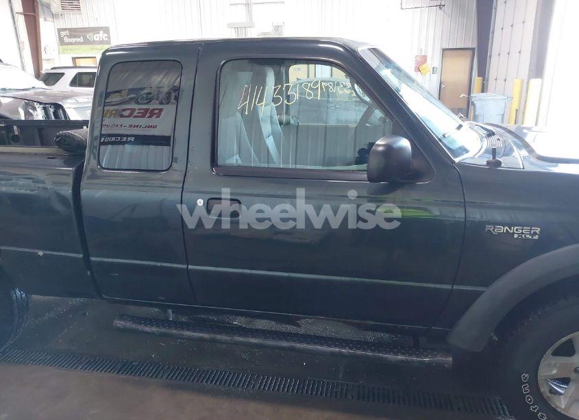 Photo 13 of 2004 Ford Ranger EDGE/TREMOR/XLT (VIN 1FTZR45E74PA91774)