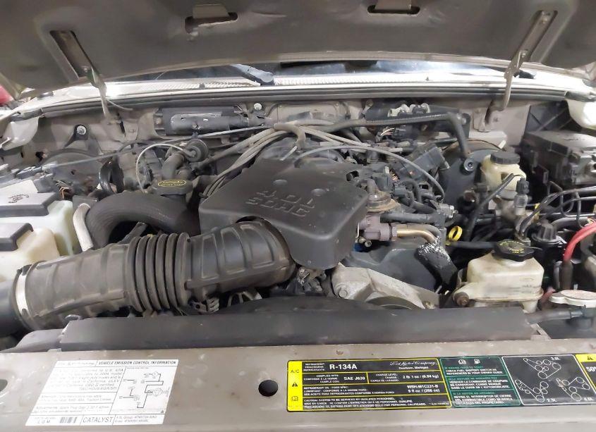 Photo 10 of 2004 Ford Ranger EDGE/TREMOR/XLT (VIN 1FTZR45E74PB47650)