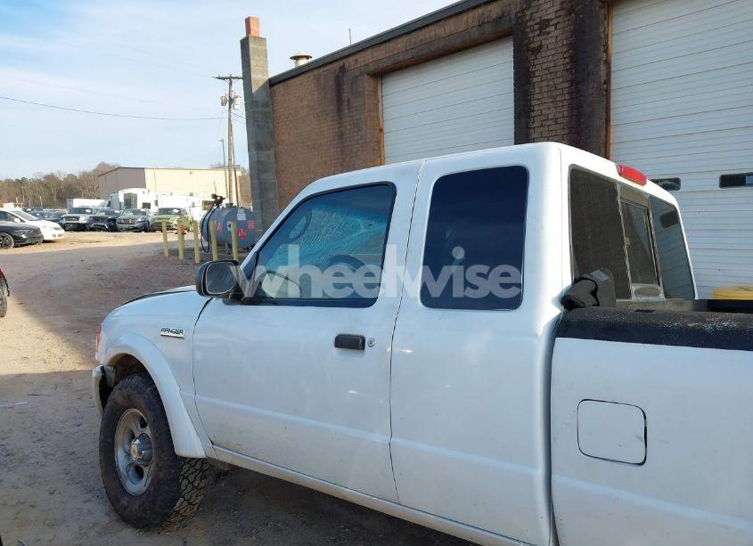 Photo 14 of 2004 Ford Ranger EDGE/TREMOR/XLT (VIN 1FTZR45E74TA06357)