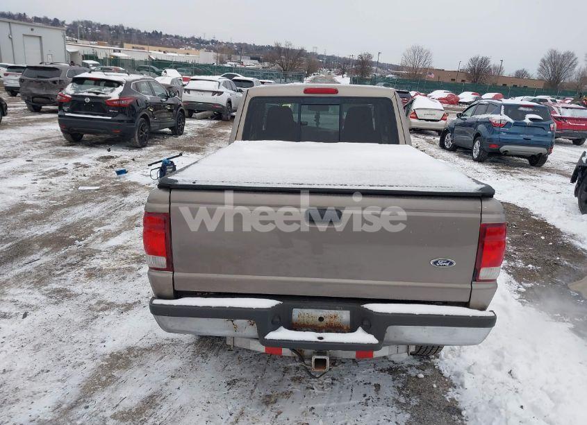 Photo 16 of 2004 Ford Ranger EDGE/TREMOR/XLT (VIN 1FTZR45E74TA08562)