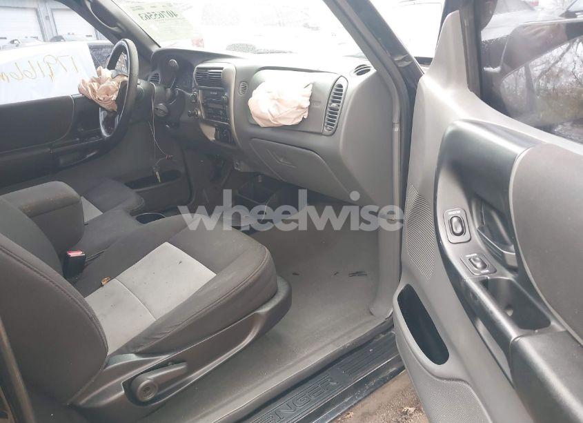 Photo 5 of 2005 Ford Ranger EDGE/FX4 LEVEL II/FX4 OFF-ROAD/XLT (VIN 1FTZR45EX5PA92936)