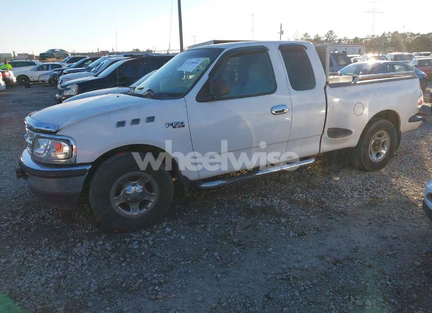 Photo 2 of 1998 Ford F-150 XL/XLT (VIN 1FTZX0724WKA18430)