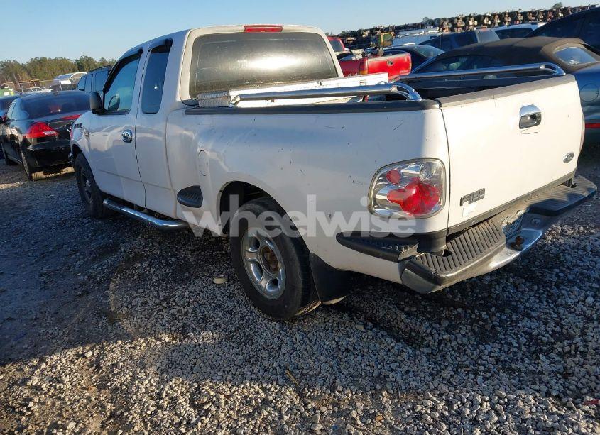 Photo 3 of 1998 Ford F-150 XL/XLT (VIN 1FTZX0724WKA18430)