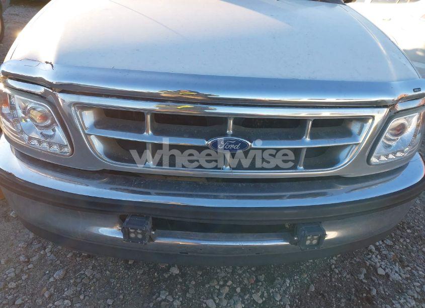 Photo 6 of 1998 Ford F-150 XL/XLT (VIN 1FTZX0724WKA18430)