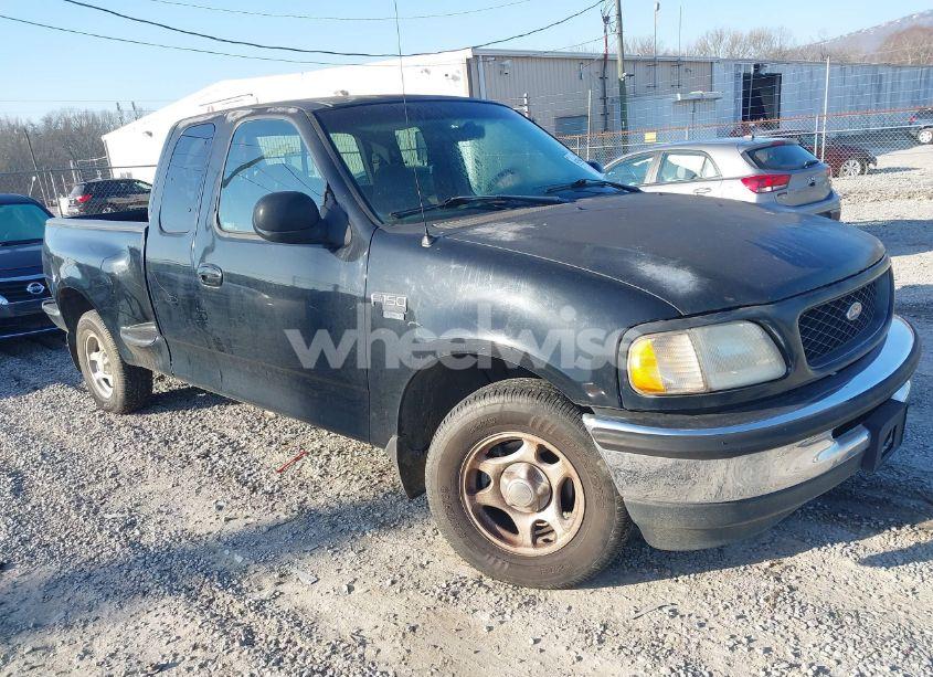 1998 Ford F-150 LARIAT/XL/XLT (VIN 1FTZX0760WKC08650) main photo