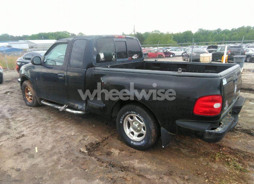 Photo 3 of 1998 Ford F-150 LARIAT/XL/XLT (VIN 1FTZX0767WKA59489)