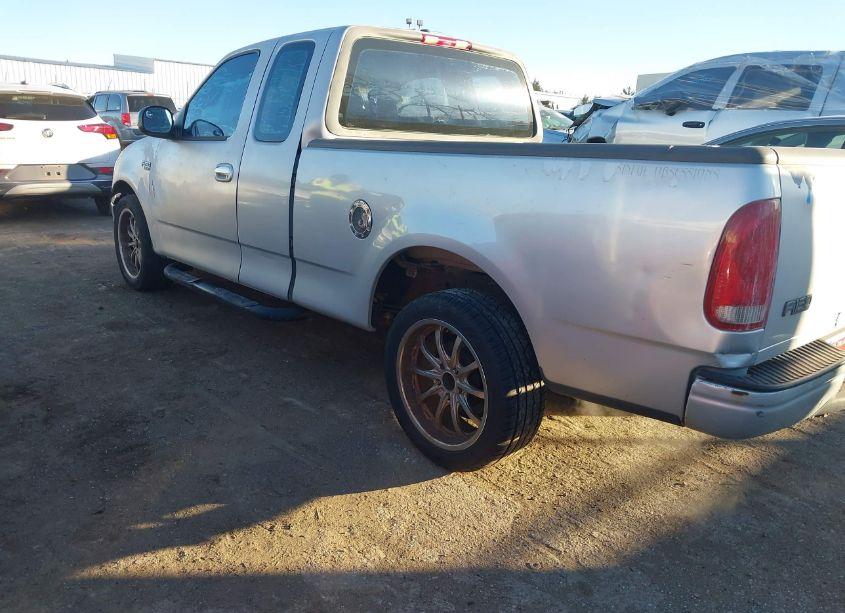 Photo 3 of 2001 Ford F-150 XL/XLT (VIN 1FTZX17211NB42927)