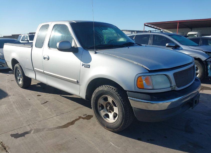 2000 Ford F-150 WORK SERIES/XL/XLT (VIN 1FTZX1721YKB12743) main photo