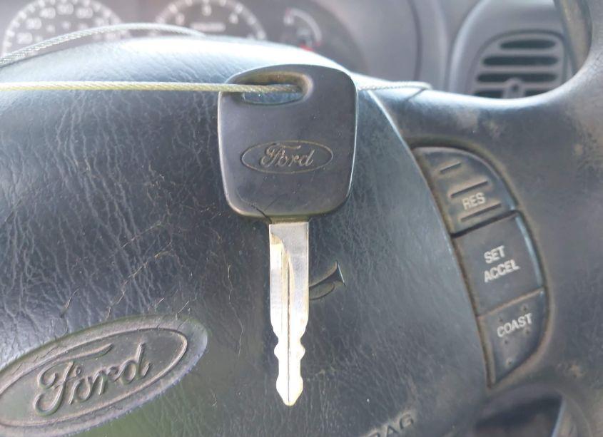 Photo 11 of 2000 Ford F-150 WORK SERIES/XL/XLT (VIN 1FTZX1721YKB12743)