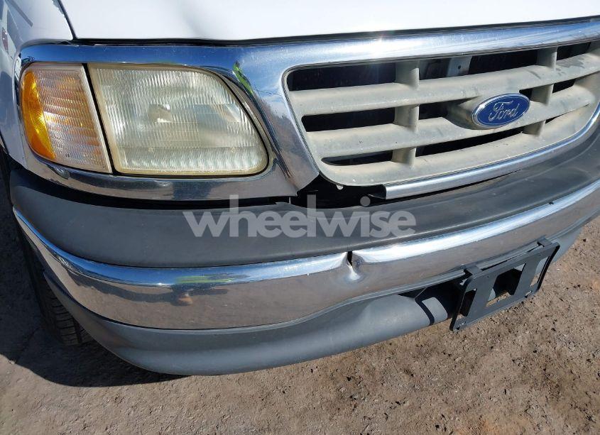 Photo 6 of 2001 Ford F-150 XL/XLT (VIN 1FTZX17221KA50260)