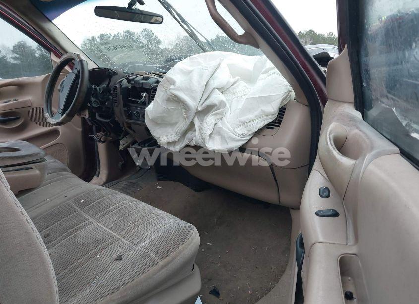 Photo 5 of 1998 Ford F-150 STANDARD/XL/XLT (VIN 1FTZX1722WNC11261)