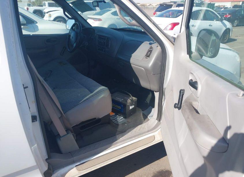 Photo 5 of 2000 Ford F-150 WORK SERIES/XL/XLT (VIN 1FTZX1722YKA60815)