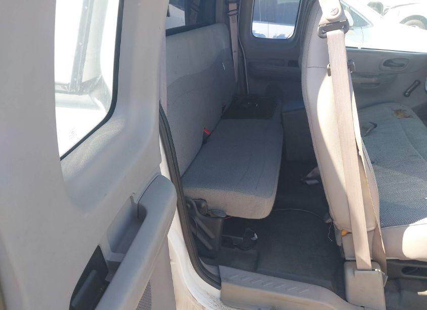 Photo 8 of 2000 Ford F-150 WORK SERIES/XL/XLT (VIN 1FTZX1722YKA60815)