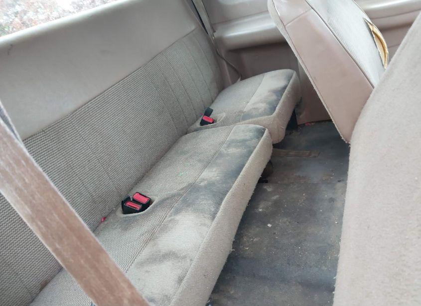 Photo 8 of 1998 Ford F-150 STANDARD/XL/XLT (VIN 1FTZX1723WNA45901)