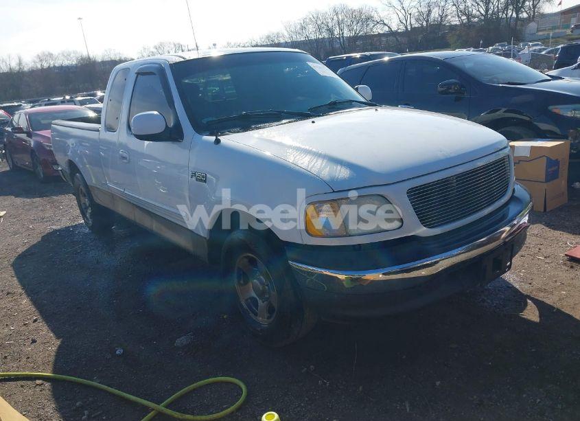 2001 Ford F-150 XL/XLT (VIN 1FTZX17251NA80805) main photo