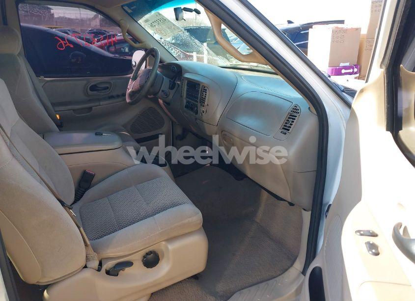Photo 5 of 2001 Ford F-150 XL/XLT (VIN 1FTZX17251NA80805)