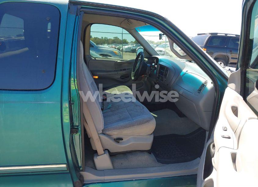 Photo 5 of 1998 Ford F-150 STANDARD/XL/XLT (VIN 1FTZX1725WNA75420)