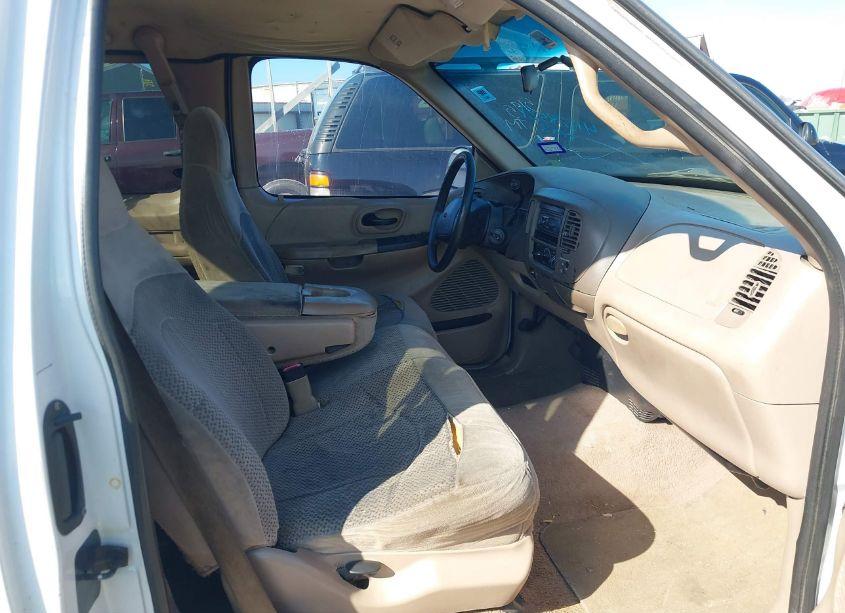 Photo 5 of 1999 Ford F-150 WORK SERIES/XL/XLT (VIN 1FTZX1725XKB75195)